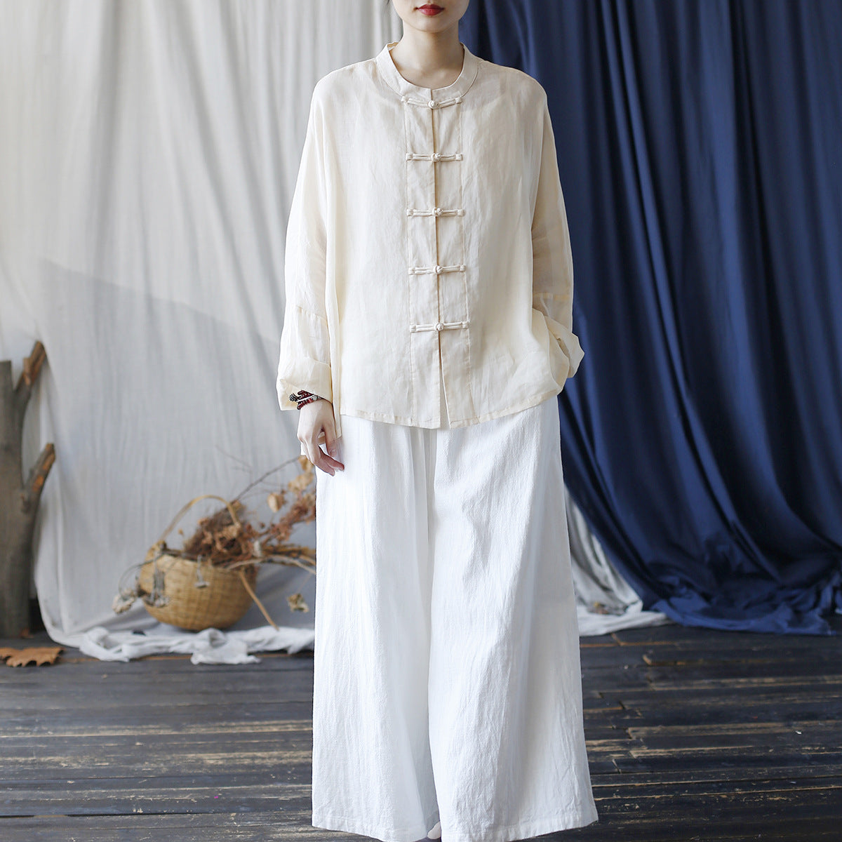 Summer Standing Collar Women Ramie Frog Button Shirt, Literary Retro Long Sleeve Loose Light Cardigan 20240802