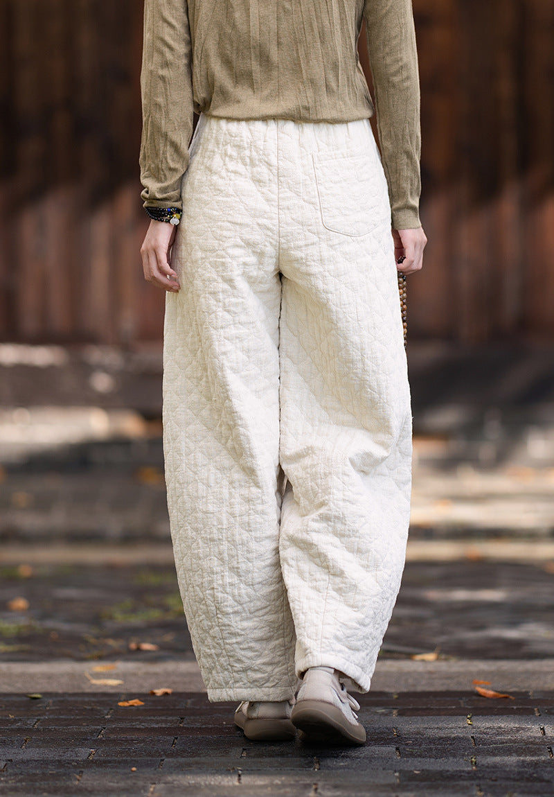 2026 Winter New Arrival: Artistic, Retro, and Zen-Inspired Women's Cotton-Padded Pants for Outdoor Wear—Warm, Cold-Resistant, with Elastic Waist and Bell-Bottom Design