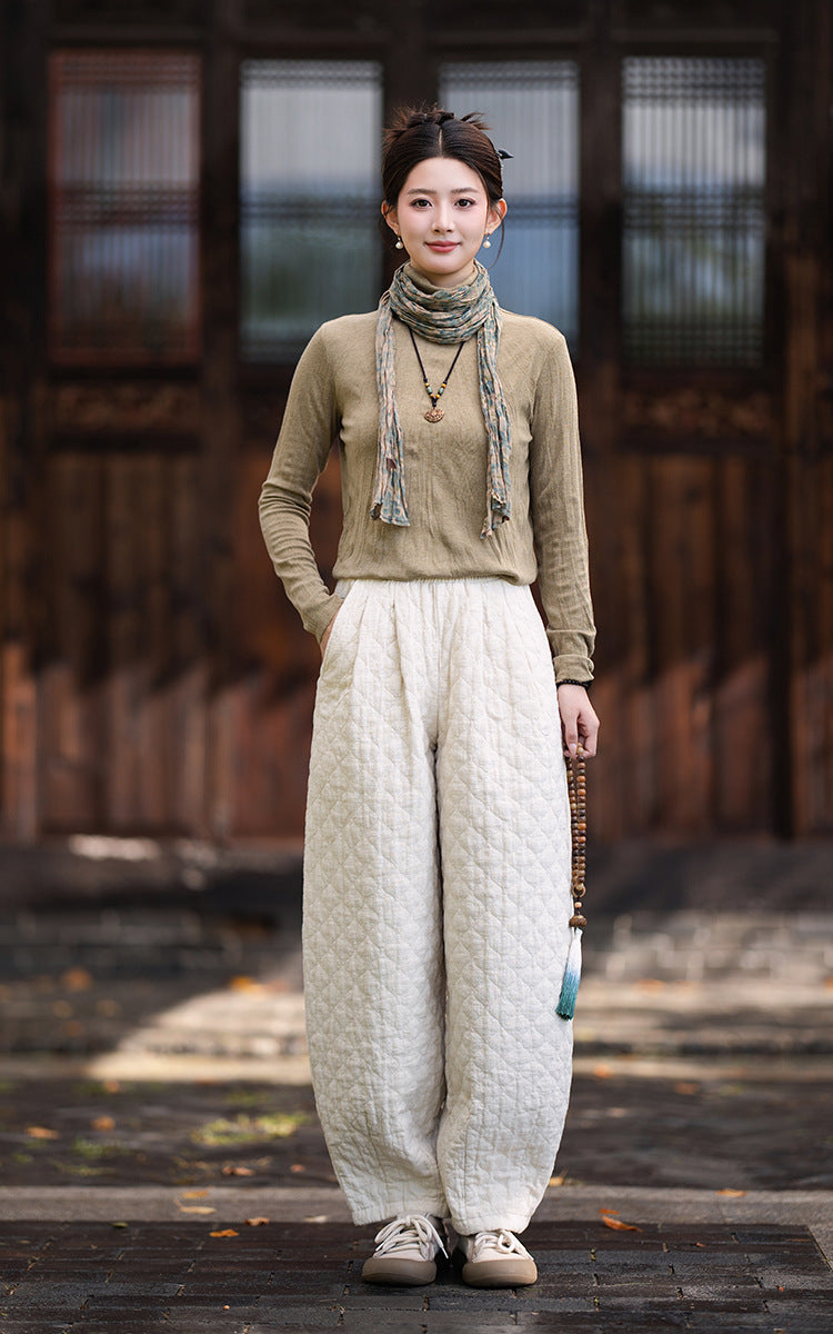 2026 Winter New Arrival: Artistic, Retro, and Zen-Inspired Women's Cotton-Padded Pants for Outdoor Wear—Warm, Cold-Resistant, with Elastic Waist and Bell-Bottom Design