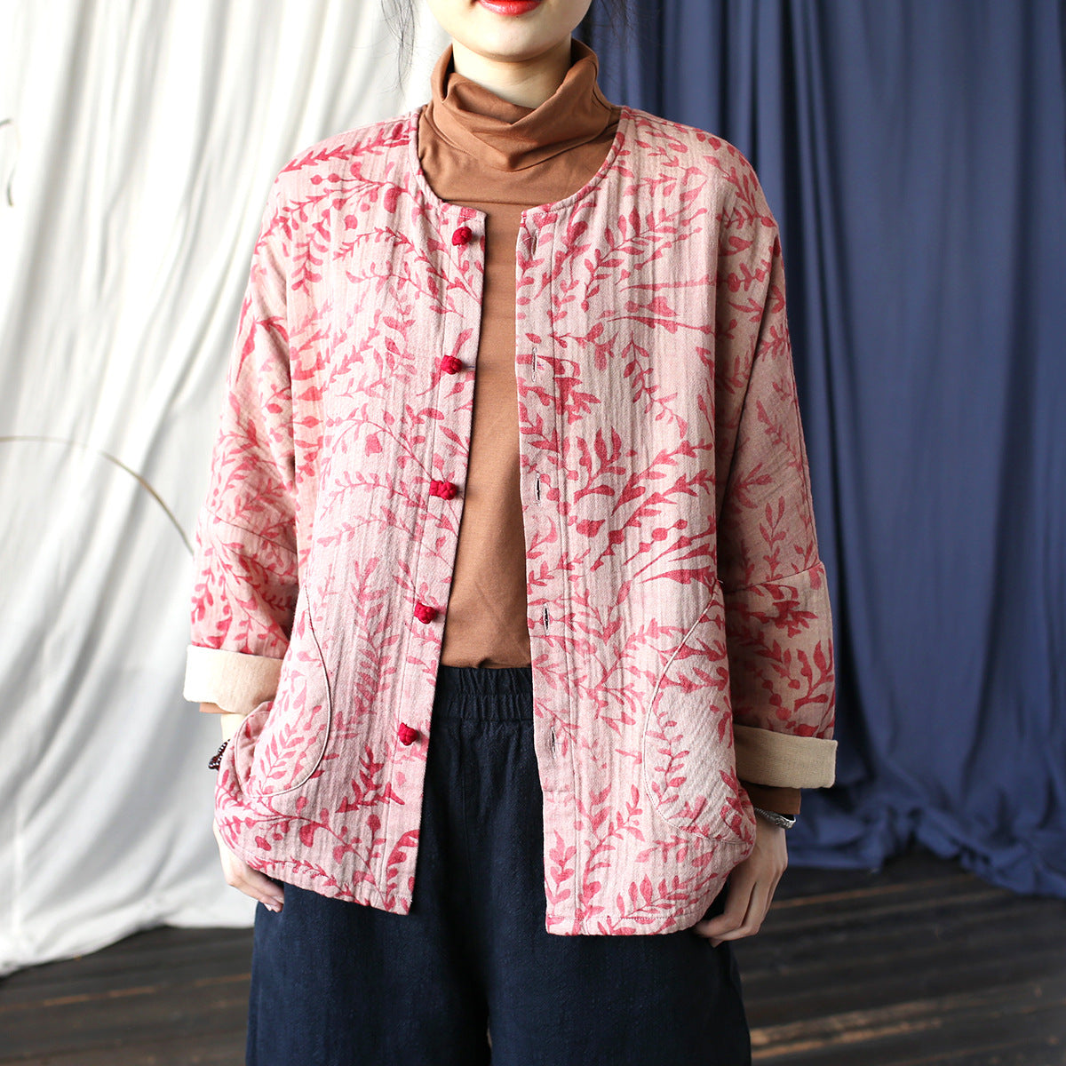 Red Printed Cotton  Linen Jacket ， Chinese Frog Button Jacket