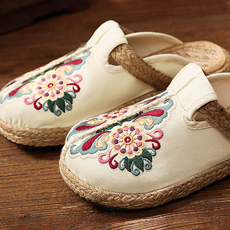 Vintage Summer Flower Embroidery Slippers, Vintage Handmade Cotton Linen shoes, Chinese Casual Cotton Linen Slippers