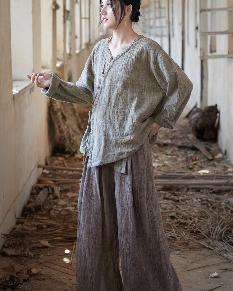 Vintage V-neck cotton  linen shirt, Chinese long-sleeved cotton and linen frog button shirt