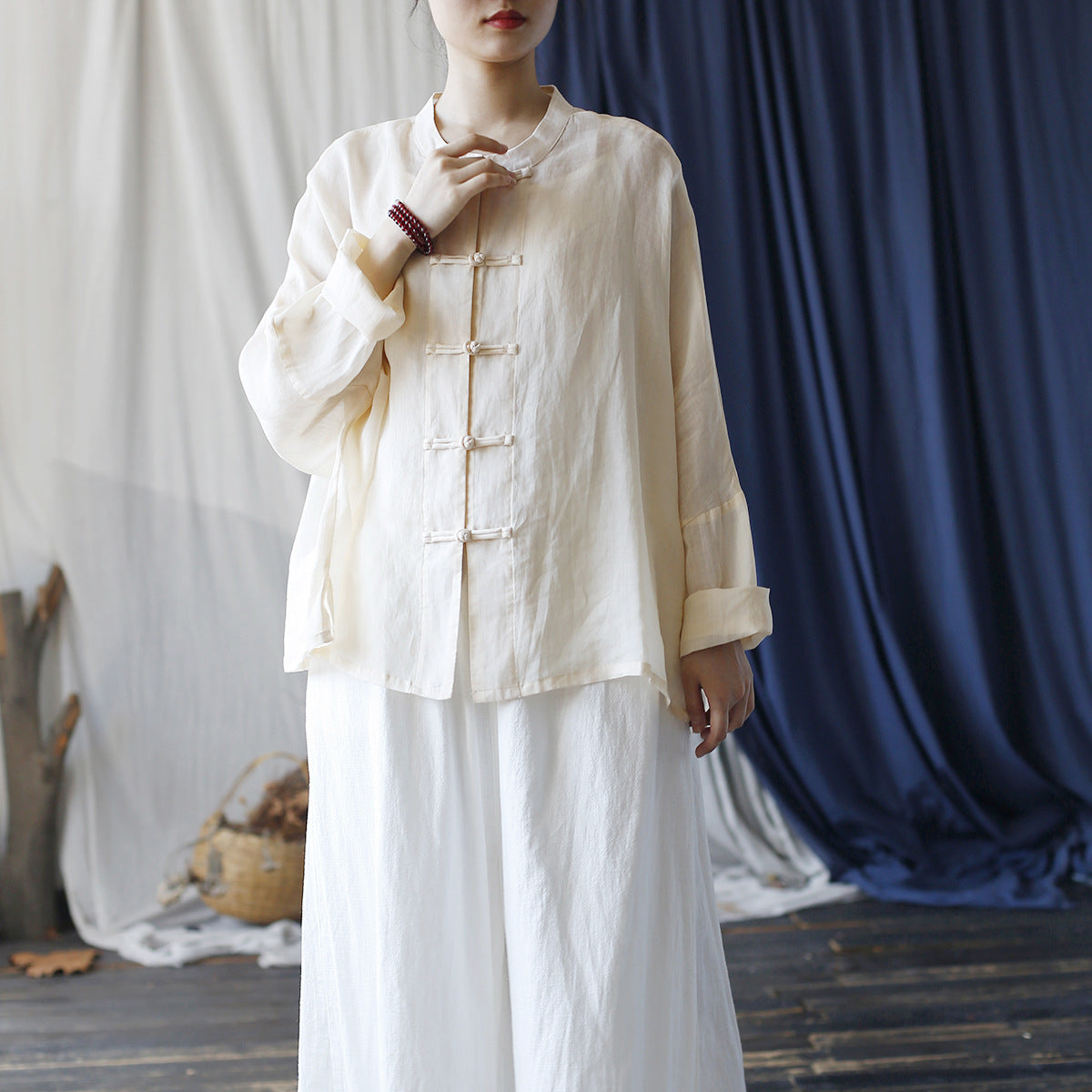 Summer Standing Collar Women Ramie Frog Button Shirt, Literary Retro Long Sleeve Loose Light Cardigan 20240802