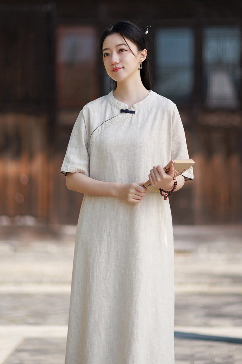 Summer Retro Qipao Dress: Loose-fitting Classic Women's Dress with a Small Stand-up Collar and Button Closure20260511
