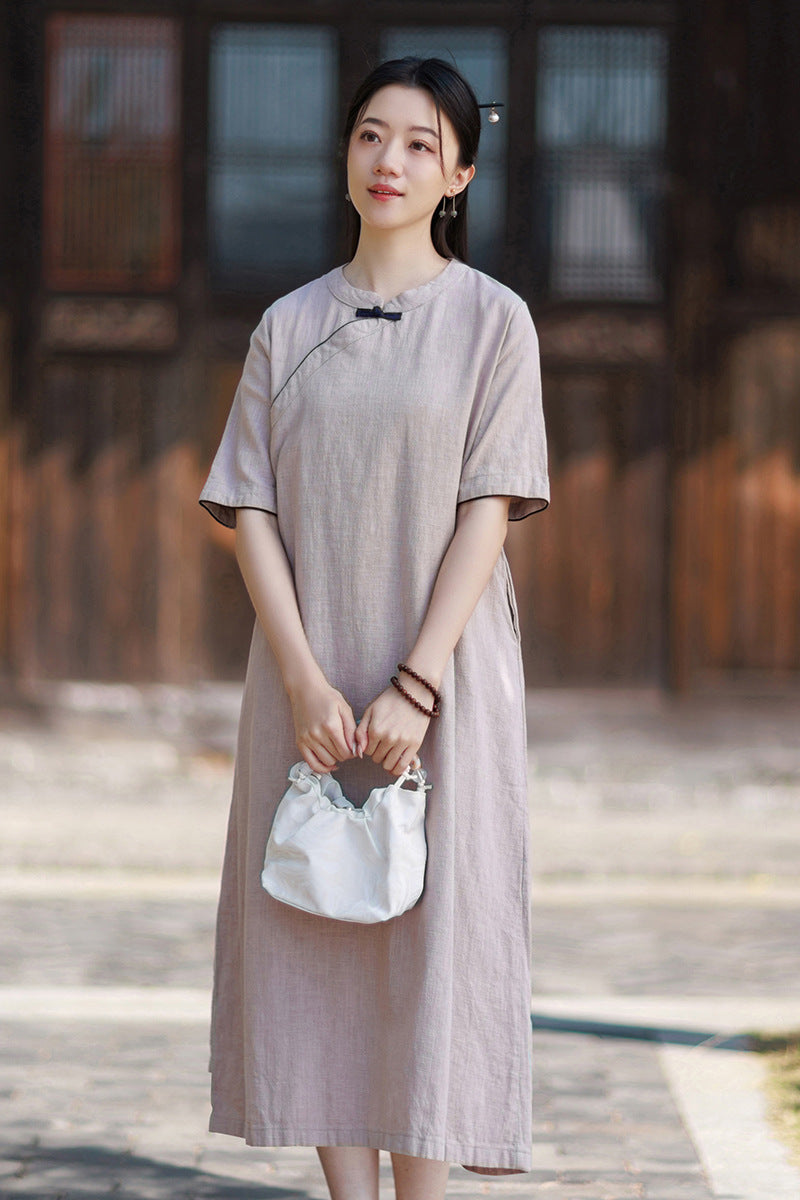 Summer Retro Qipao Dress: Loose-fitting Classic Women's Dress with a Small Stand-up Collar and Button Closure20260511