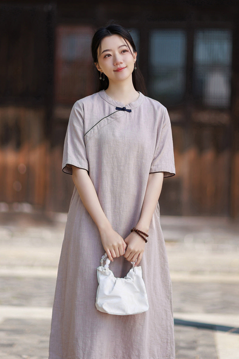 Summer Retro Qipao Dress: Loose-fitting Classic Women's Dress with a Small Stand-up Collar and Button Closure20260511