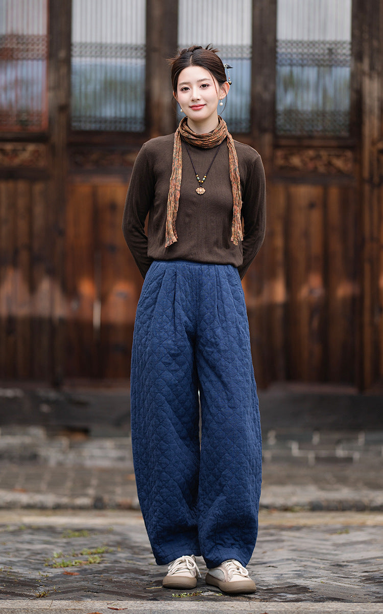 2026 Winter New Arrival: Artistic, Retro, and Zen-Inspired Women's Cotton-Padded Pants for Outdoor Wear—Warm, Cold-Resistant, with Elastic Waist and Bell-Bottom Design